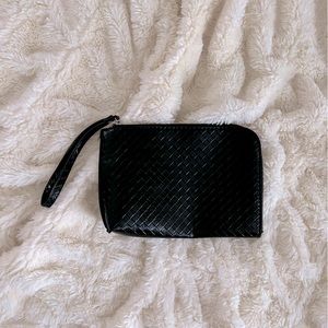 Embossed Wristlet- Black